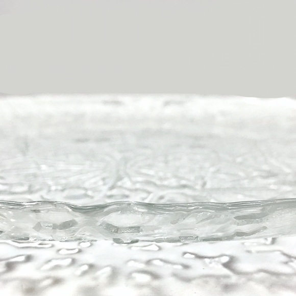 13” Round Beveled Snowflake Serving Platter - Picture 3 of 4